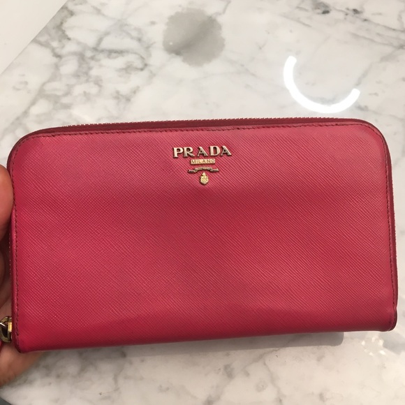 Prada Handbags - 🔥 Last chance 💯 AUTH PRADA continental wallet